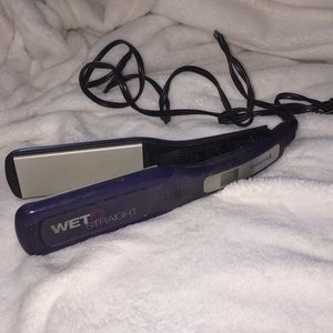 Remington 1 wet 2 straight steam straightener